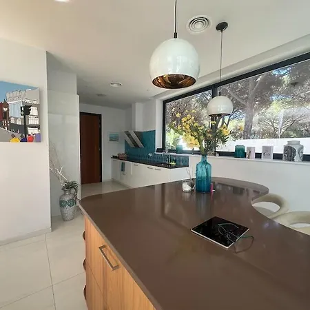 Luxury Tagmara Elviria Vila *