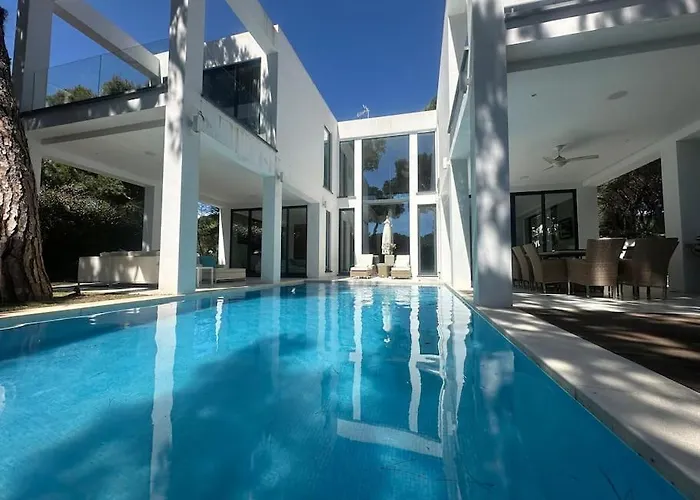 Luxury Tagmara Elviria 别墅 马尔韦利亚