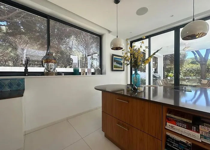 Luxury Tagmara Elviria