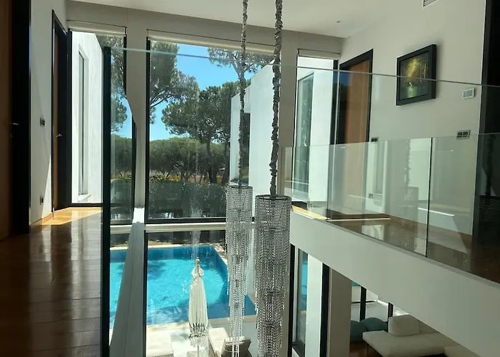 Luxury Tagmara Elviria * 马尔韦利亚