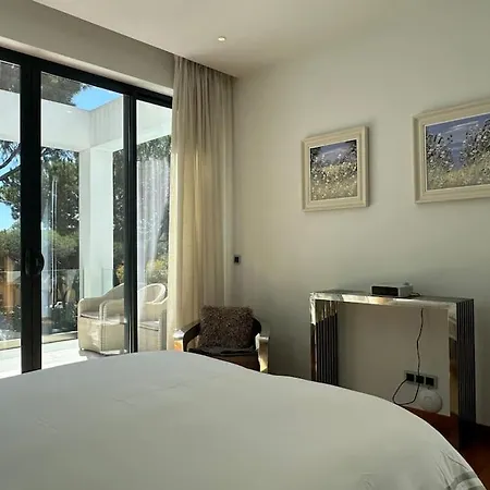 Luxury Tagmara Elviria Μαρμπέλλα