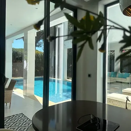 Luxury Tagmara Elviria Μαρμπέλλα